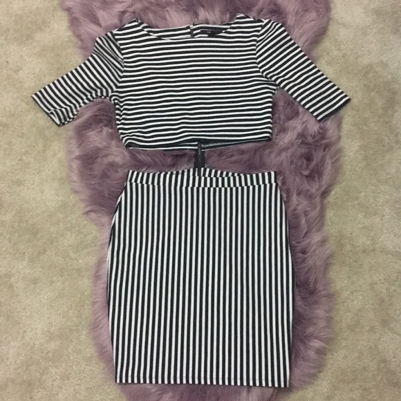 Forever 21 Dresses & Skirts - Forever21 Two-piece body con dress Forever 21 Dresses & Skirts - Forever21 Two-piece body con dress